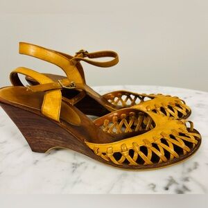 Woven Leather Wood Wedge Sandals – 10M
